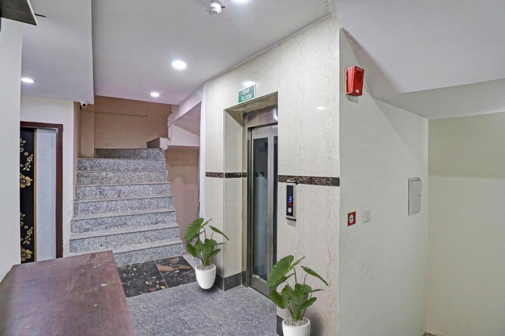 Hotel Stay House Neu-Delhi Exterior foto